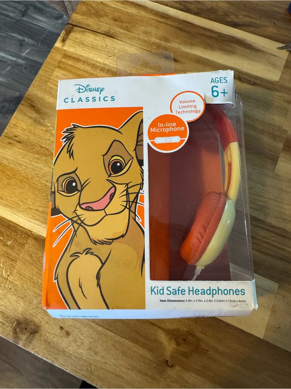 Disney Classics Lion King
Kid-Safe Headphones